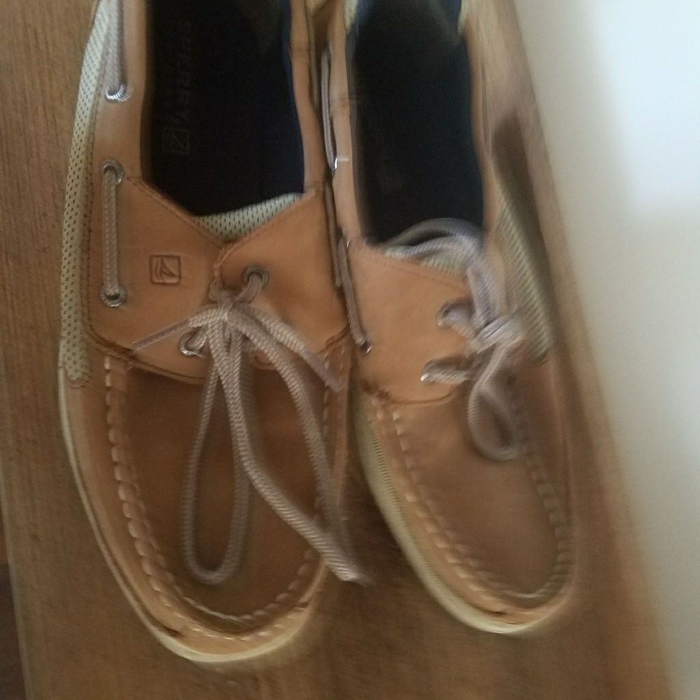 Sperry big boys size 7